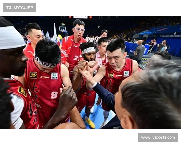 周琦篮下防守面积大 北京首钢防守体系核心